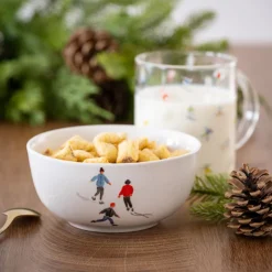 Hot RAINBOW CHRISTMAS Bol motif ski d13.8x6.3cm ass