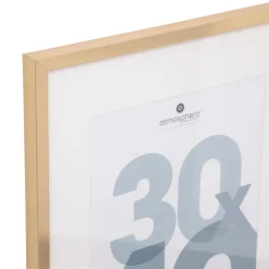 Hot Cadre photo or manu 30x40