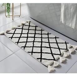 Online BATHROOM COLLECTION Tapis de bain pompons blanc/noir